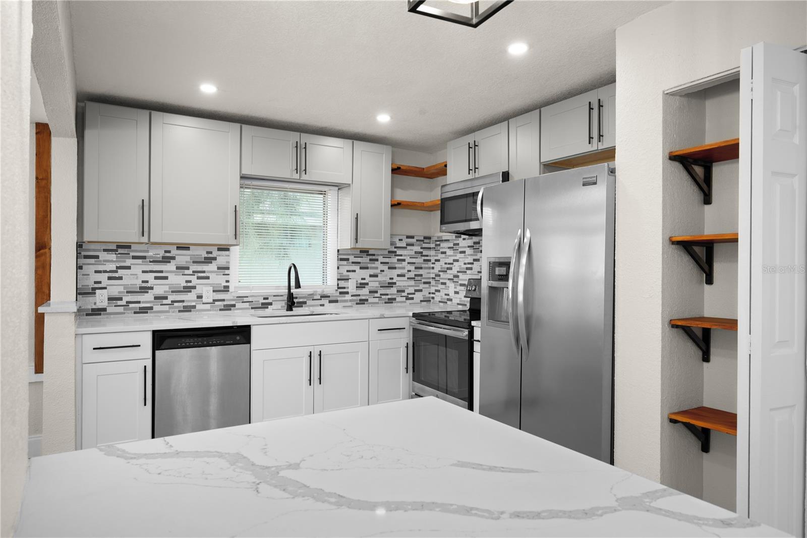3445 40TH STREET N, St Petersburg, FL 33713