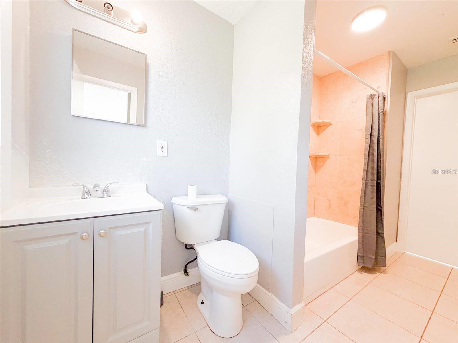 407 W BELLA VISTA STREET, Lakeland, FL 33805