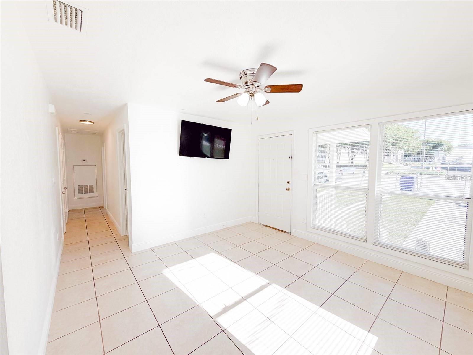 407 W BELLA VISTA STREET, Lakeland, FL 33805