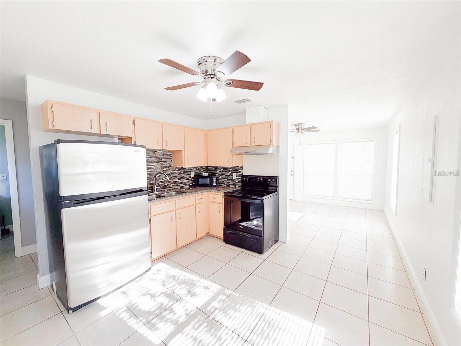 407 W BELLA VISTA STREET, Lakeland, FL 33805