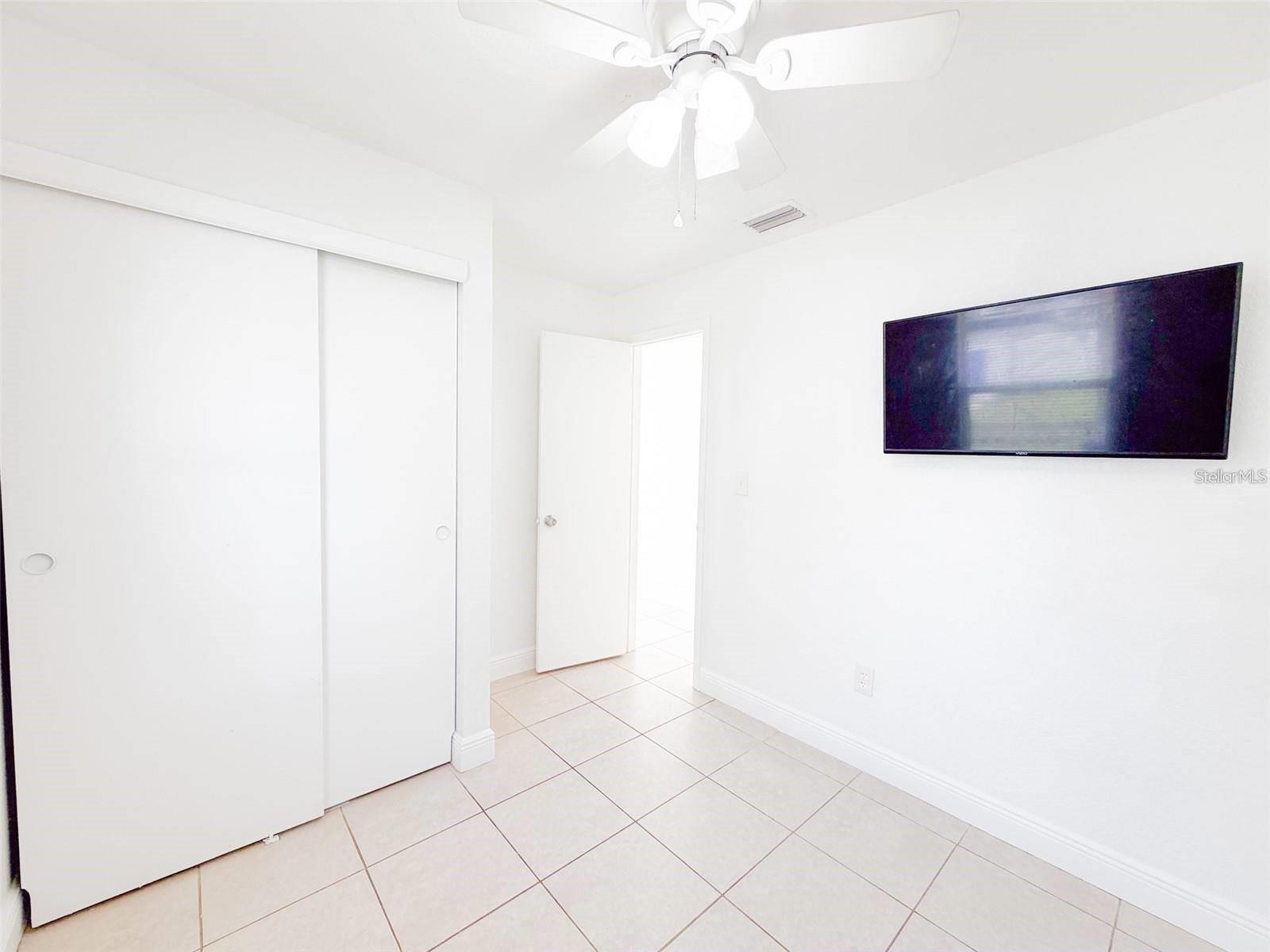 407 W BELLA VISTA STREET, Lakeland, FL 33805