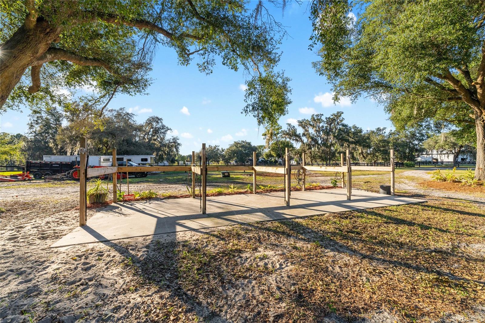 10310 GOPHER ROAD, Howey In The Hills, FL 34737