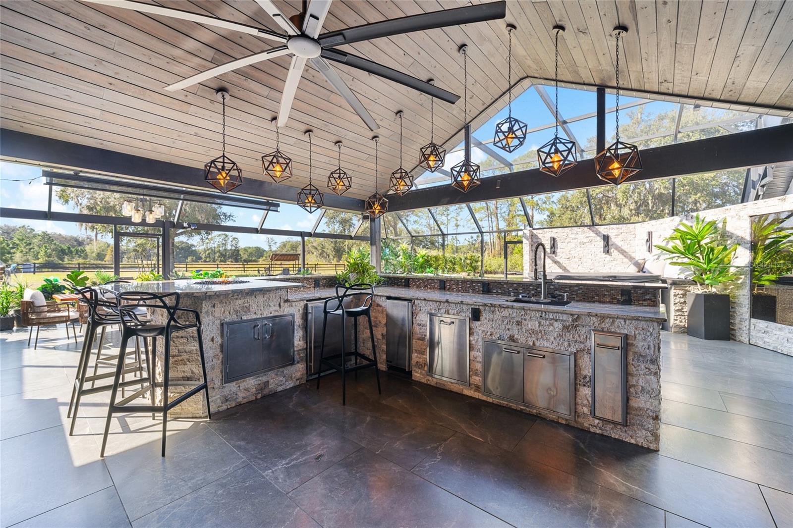 10310 GOPHER ROAD, Howey In The Hills, FL 34737