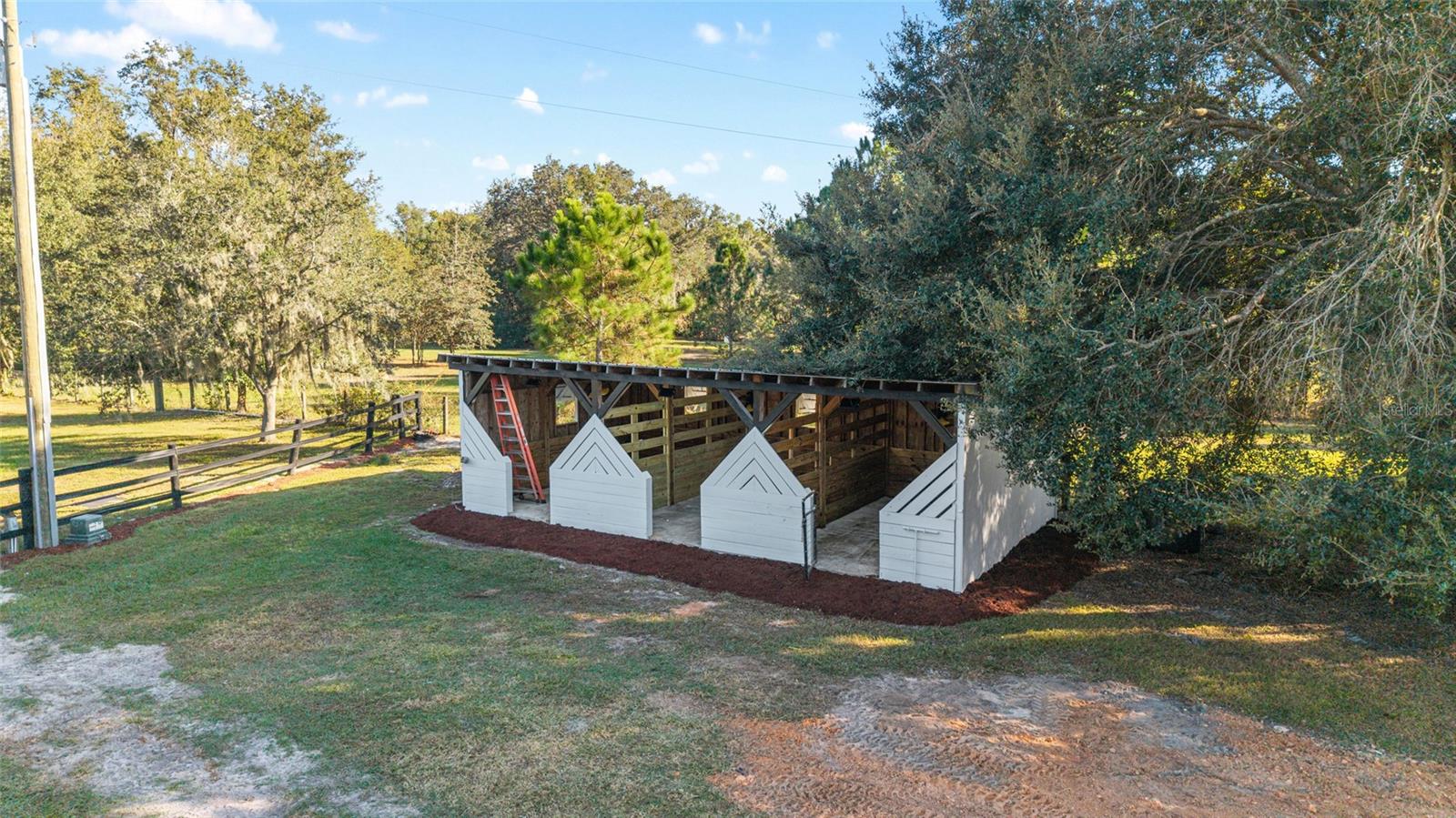 10310 GOPHER ROAD, Howey In The Hills, FL 34737