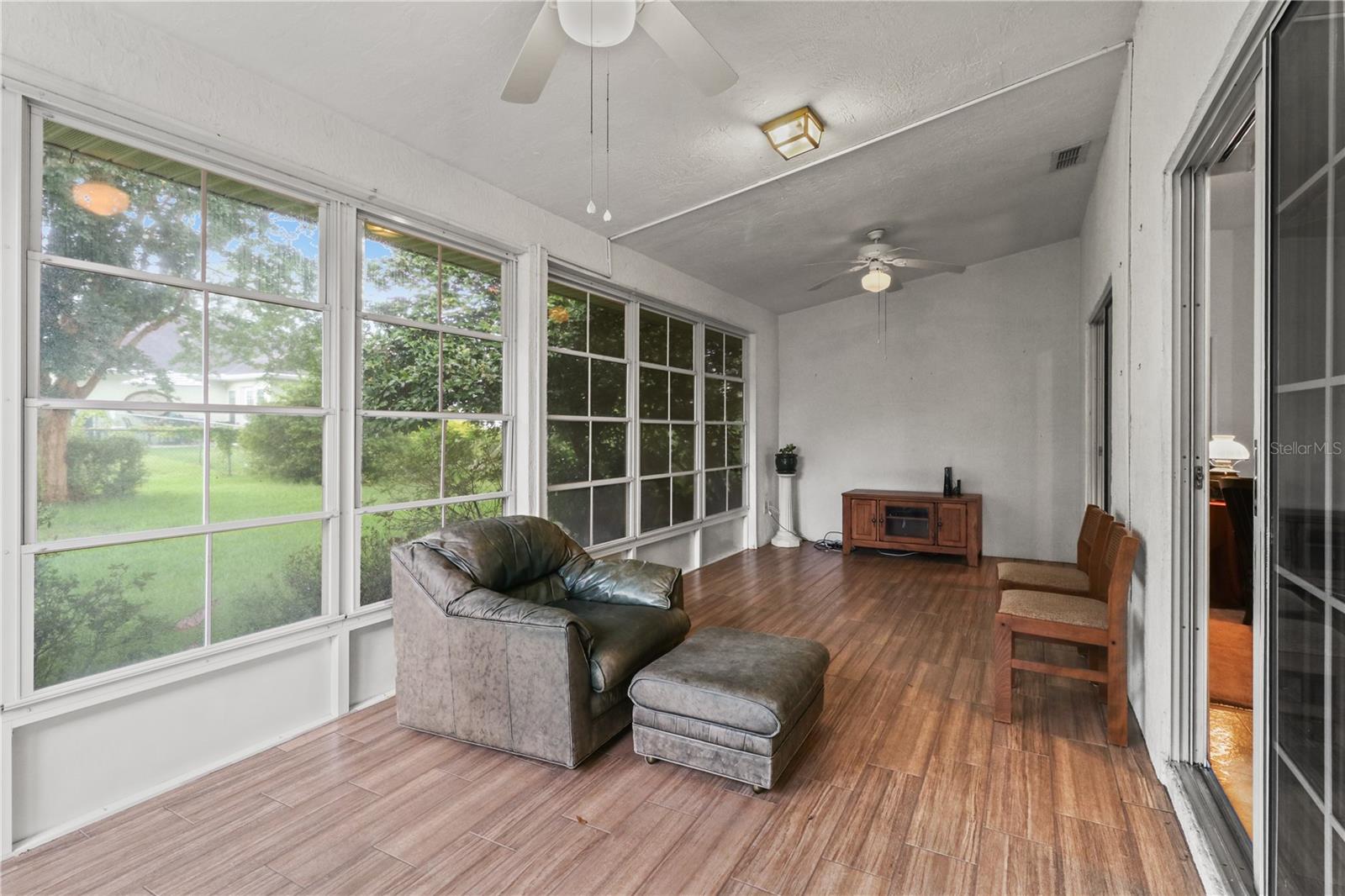 Covered Porch with Tile & AC