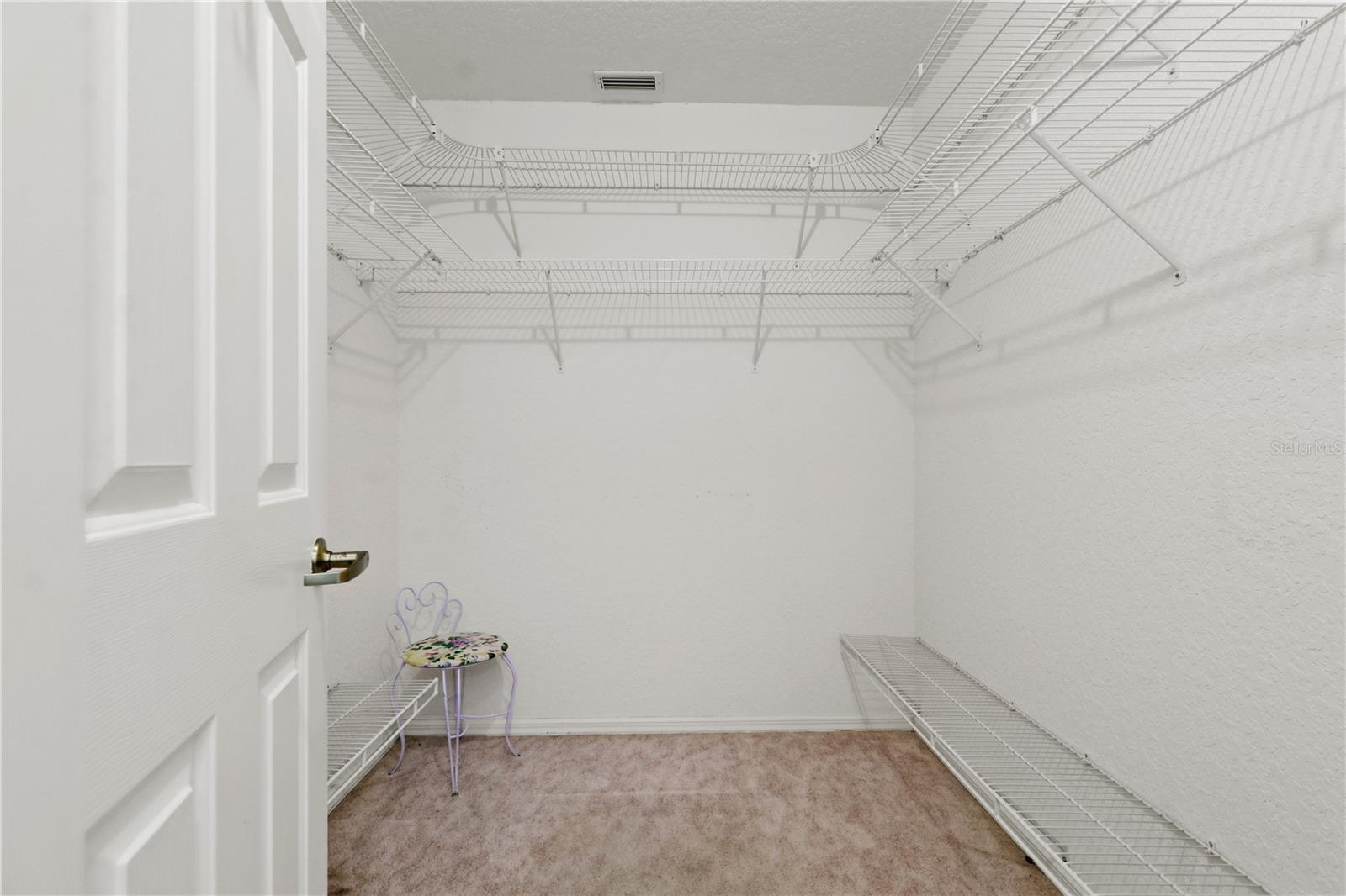 Walk-in Closet