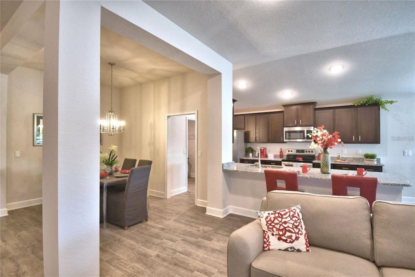 Similar home with same floorplan. Colors and options may vary. Similar home with same floorplan. Colors and options may vary.