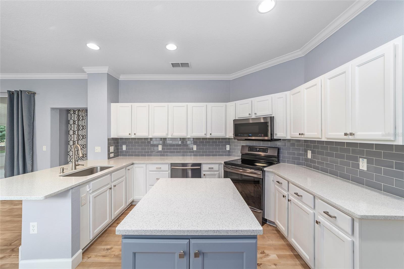8298 SW 79TH CIRCLE, Ocala, FL 34476