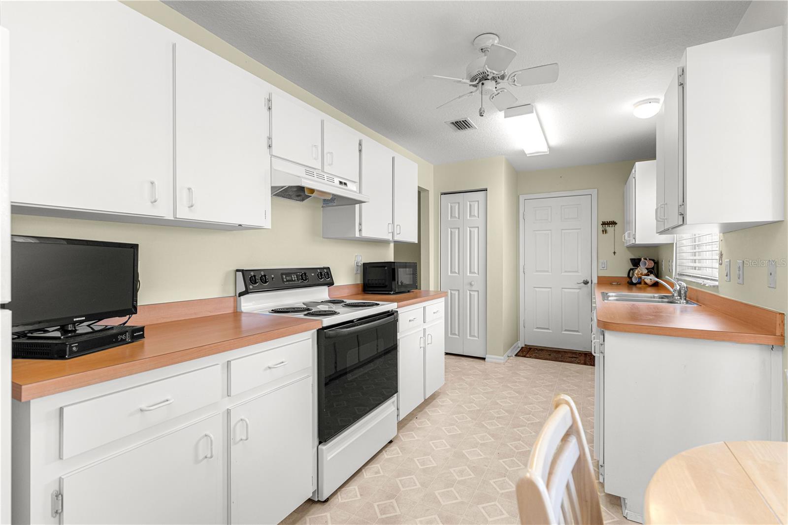 6201 SW 84TH PLACE, Ocala, FL 34476 6201 SW 84TH PLACE, Ocala, FL 34476
