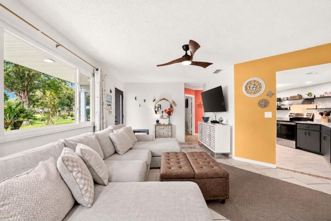 Enjoy your coffee on the cozy couch, or on the front porch-your choice-year round enjoyment