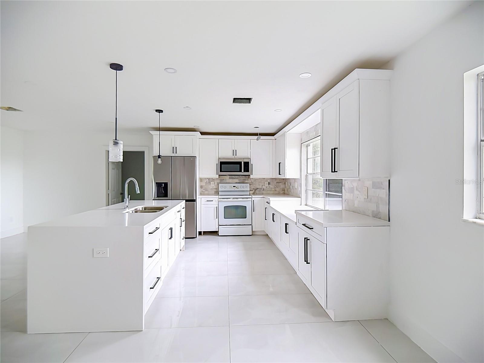 1514 WRIGHT DRIVE, Lakeland, FL 33805