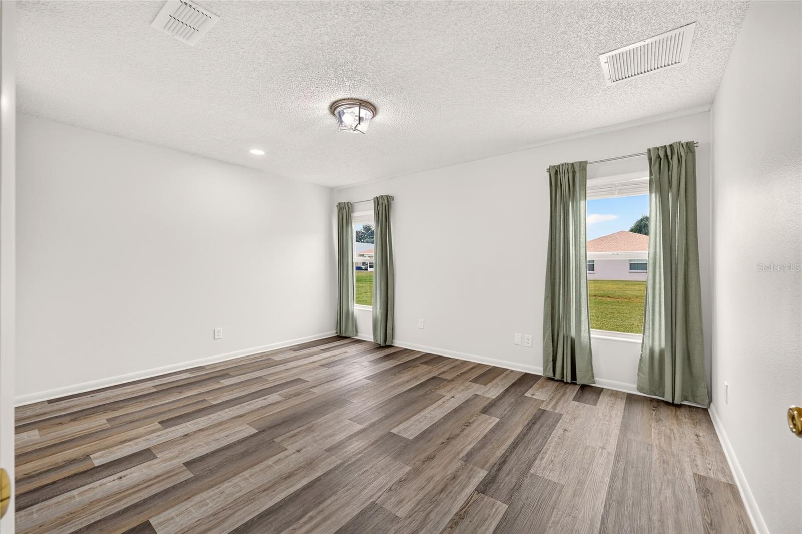 9469 SW 93RD LOOP, Ocala, FL 34481