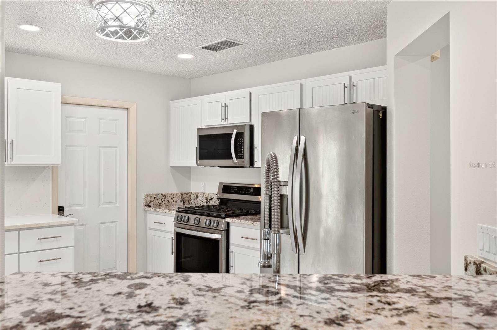 9469 SW 93RD LOOP, Ocala, FL 34481