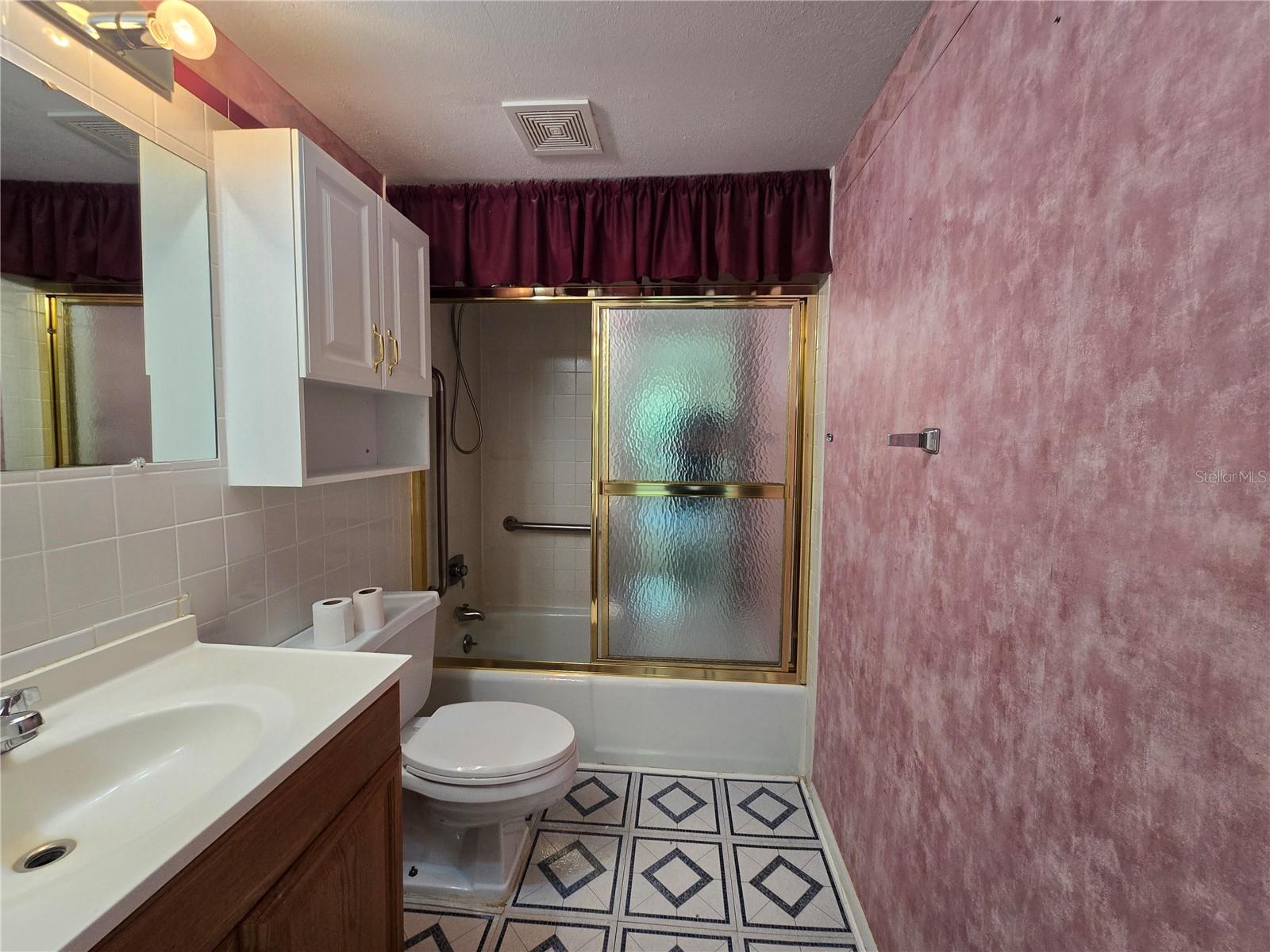 606 MIDWAY DRIVE, #B, Ocala, FL 34472