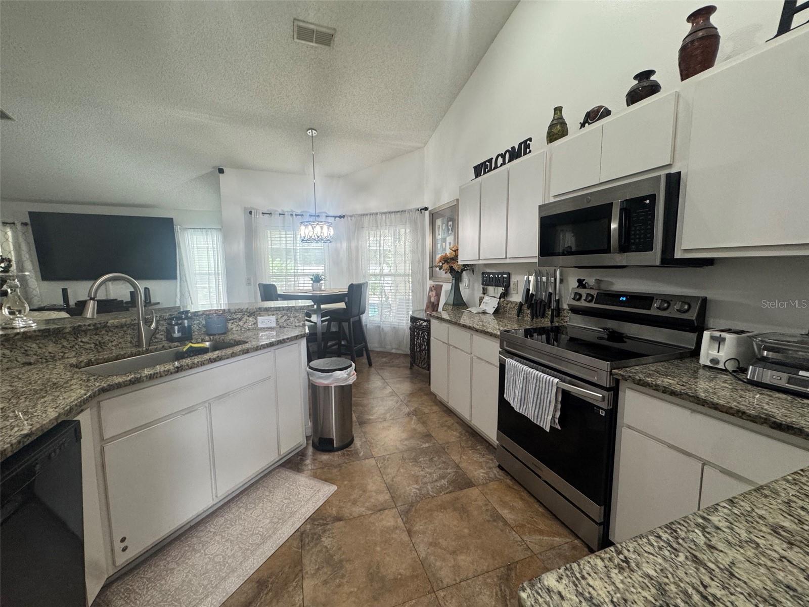 Nice bright kitchen