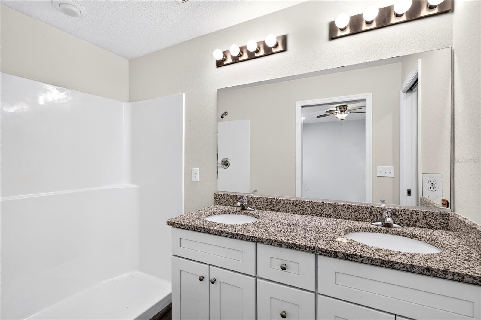 296 OAK LANE TRACK, Ocala, FL 34472