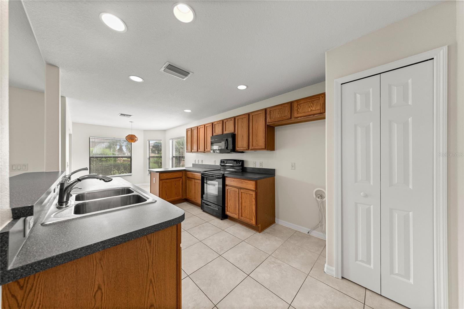 16424 SW 14TH AVENUE ROAD, Ocala, FL 34473