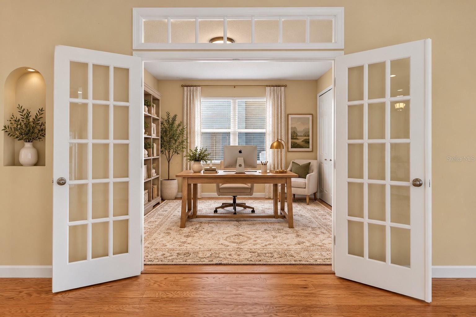 Bedroom / Office.