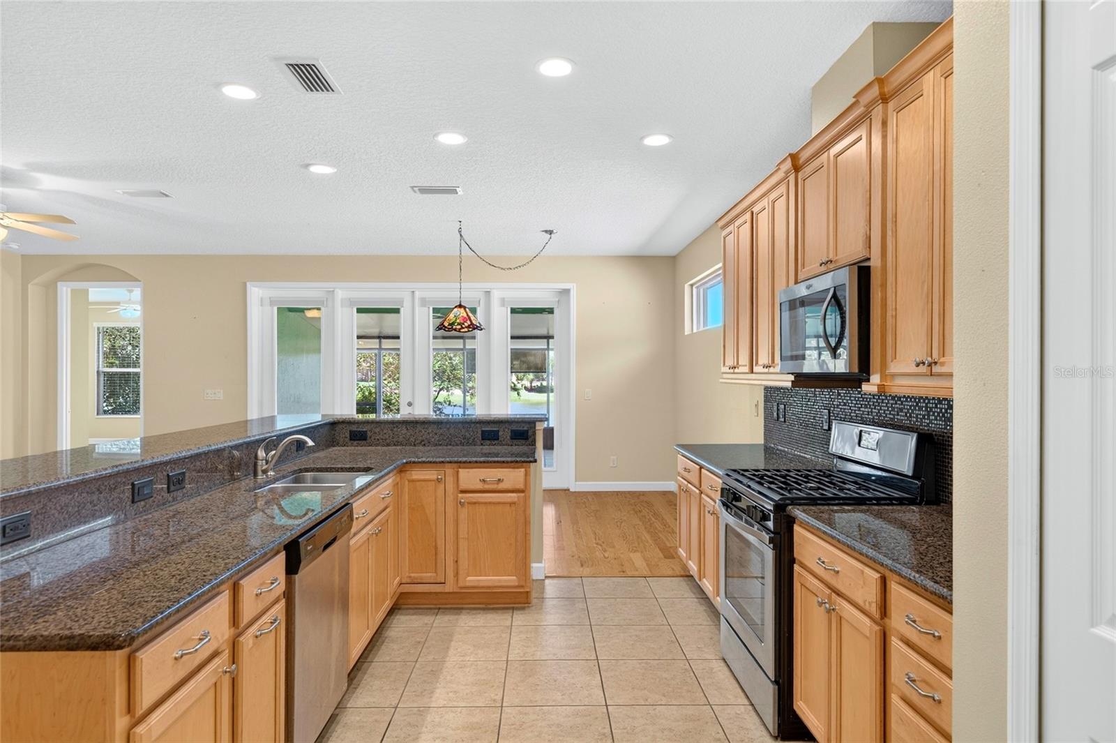 8301 BRIDGEPORT BAY CIRCLE, Mount Dora, FL 32757