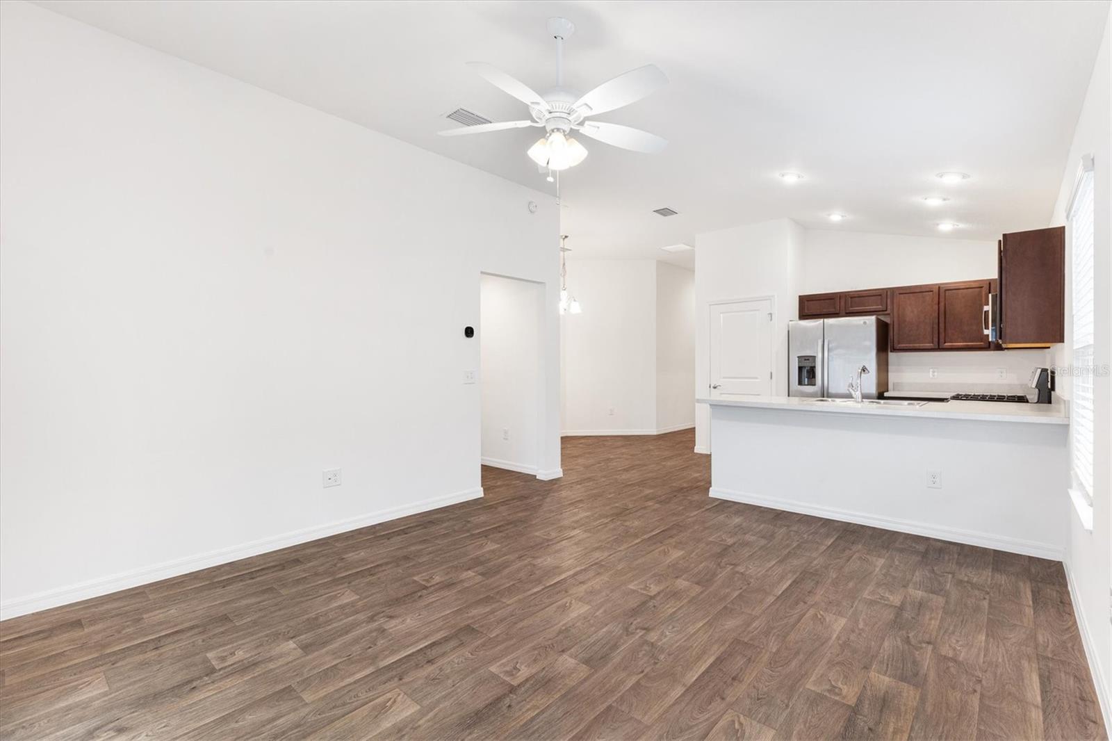 6225 DINGMAN WAY, The Villages, FL 32163