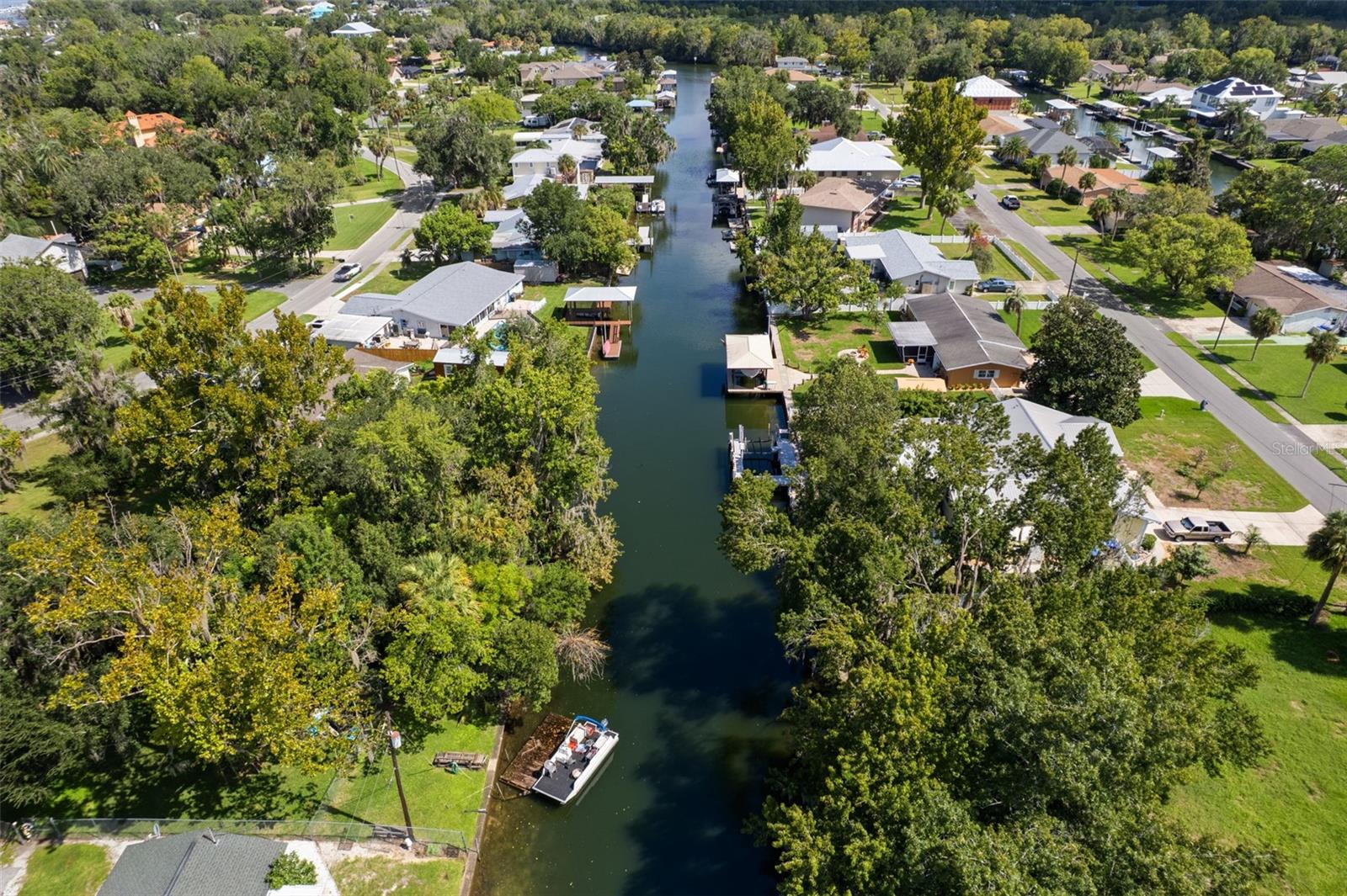149 & 151 SE PARADISE POINT ROAD, Crystal River, FL 34429