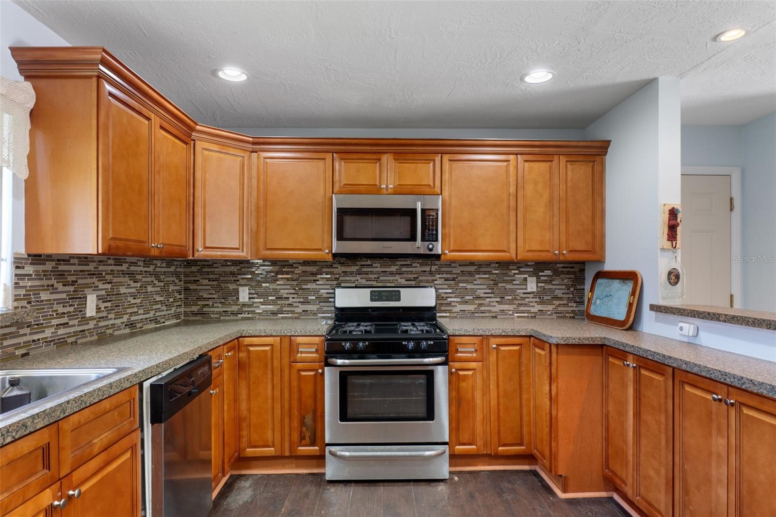 149 & 151 SE PARADISE POINT ROAD, Crystal River, FL 34429