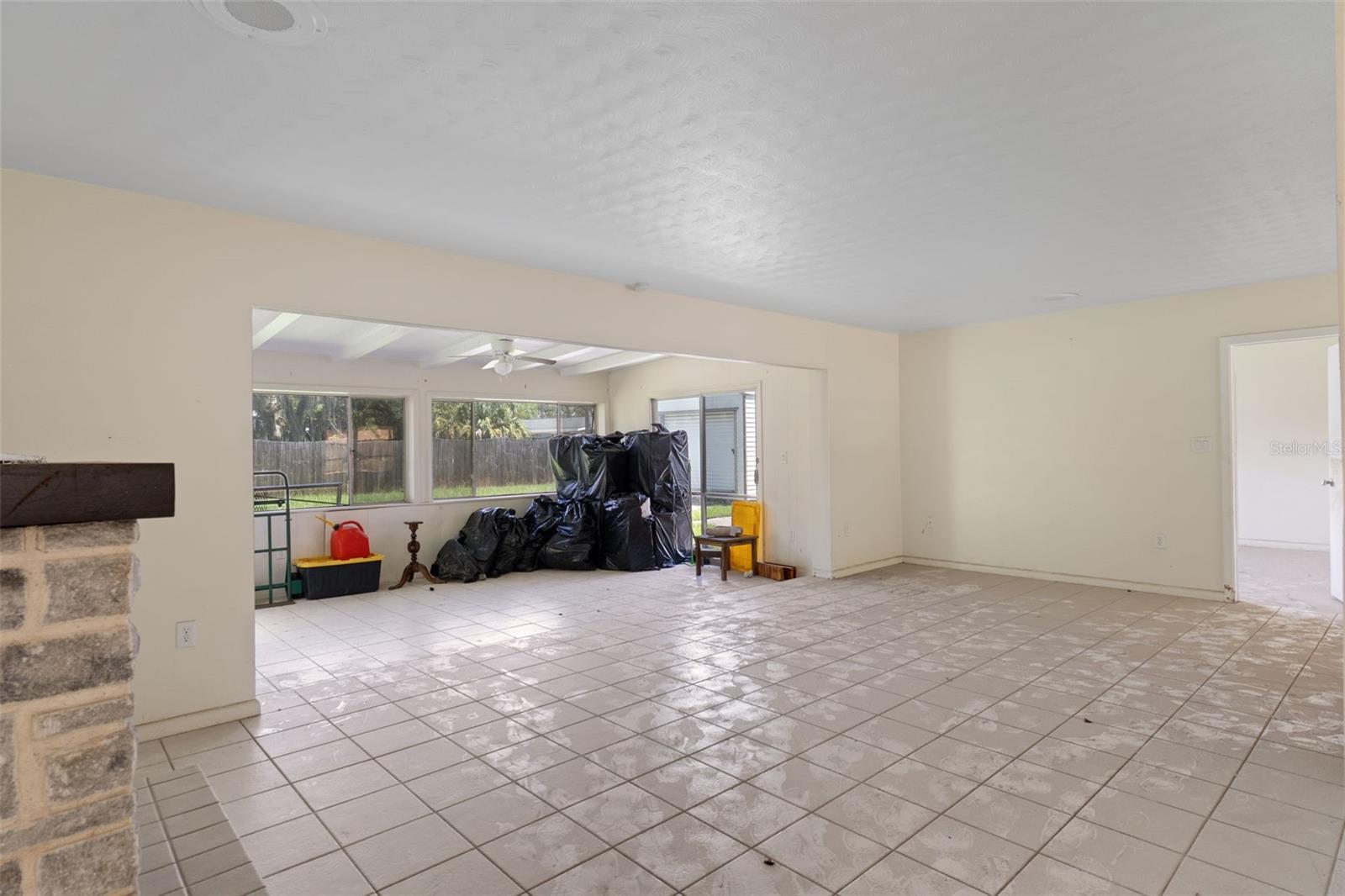 149 & 151 SE PARADISE POINT ROAD, Crystal River, FL 34429