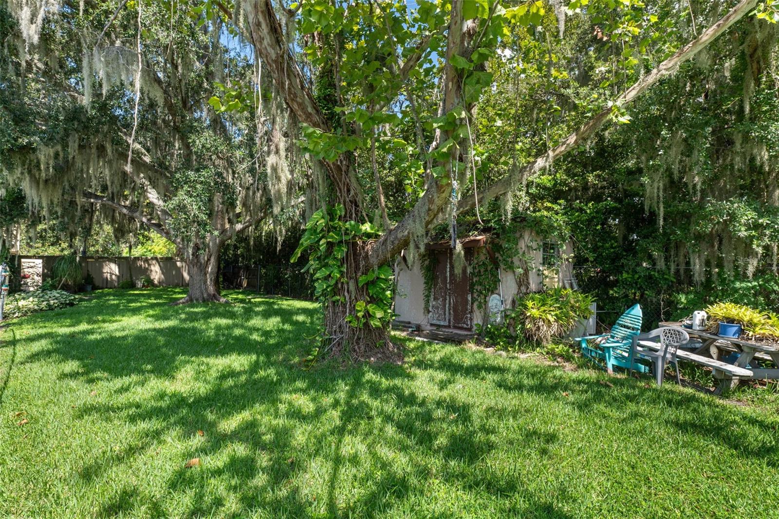 149 & 151 SE PARADISE POINT ROAD, Crystal River, FL 34429