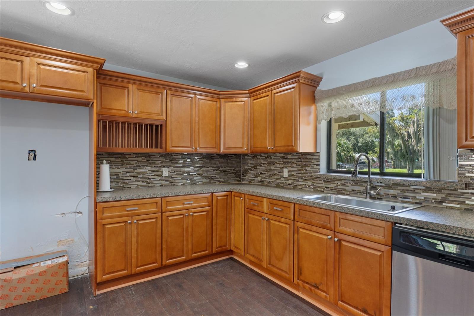 149 & 151 SE PARADISE POINT ROAD, Crystal River, FL 34429