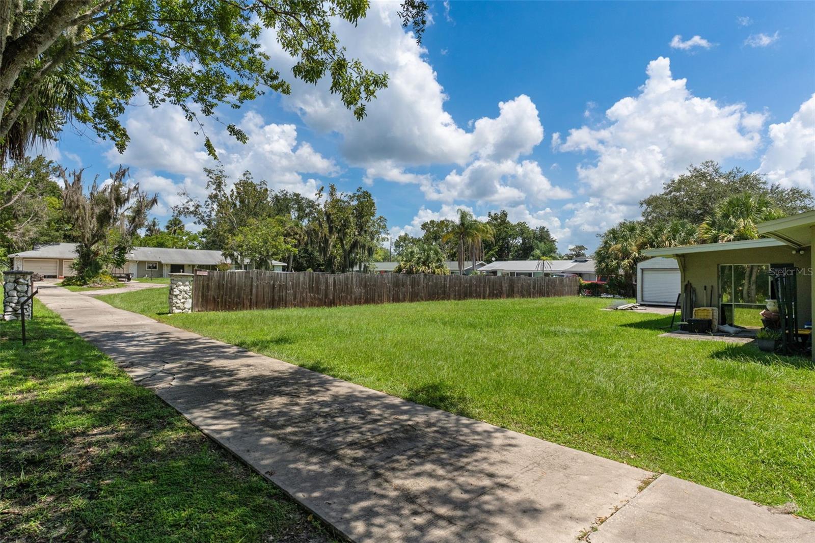 149 & 151 SE PARADISE POINT ROAD, Crystal River, FL 34429