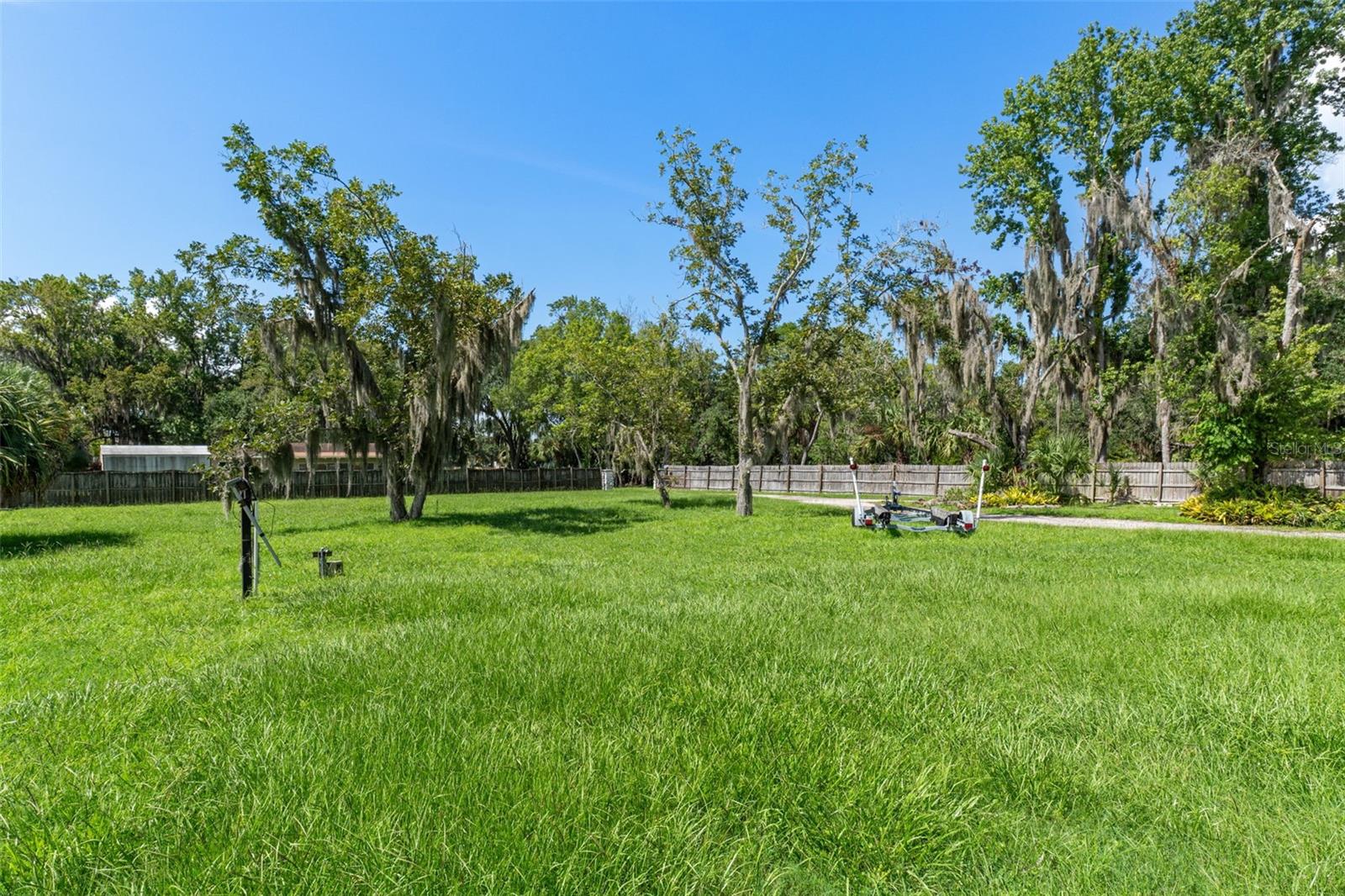 149 & 151 SE PARADISE POINT ROAD, Crystal River, FL 34429