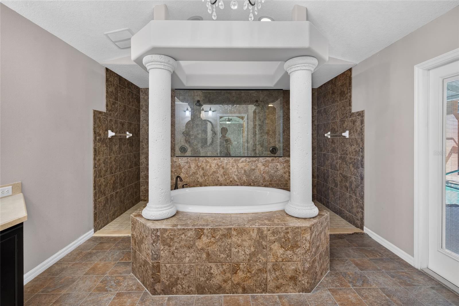 Jetted Soaking Tub