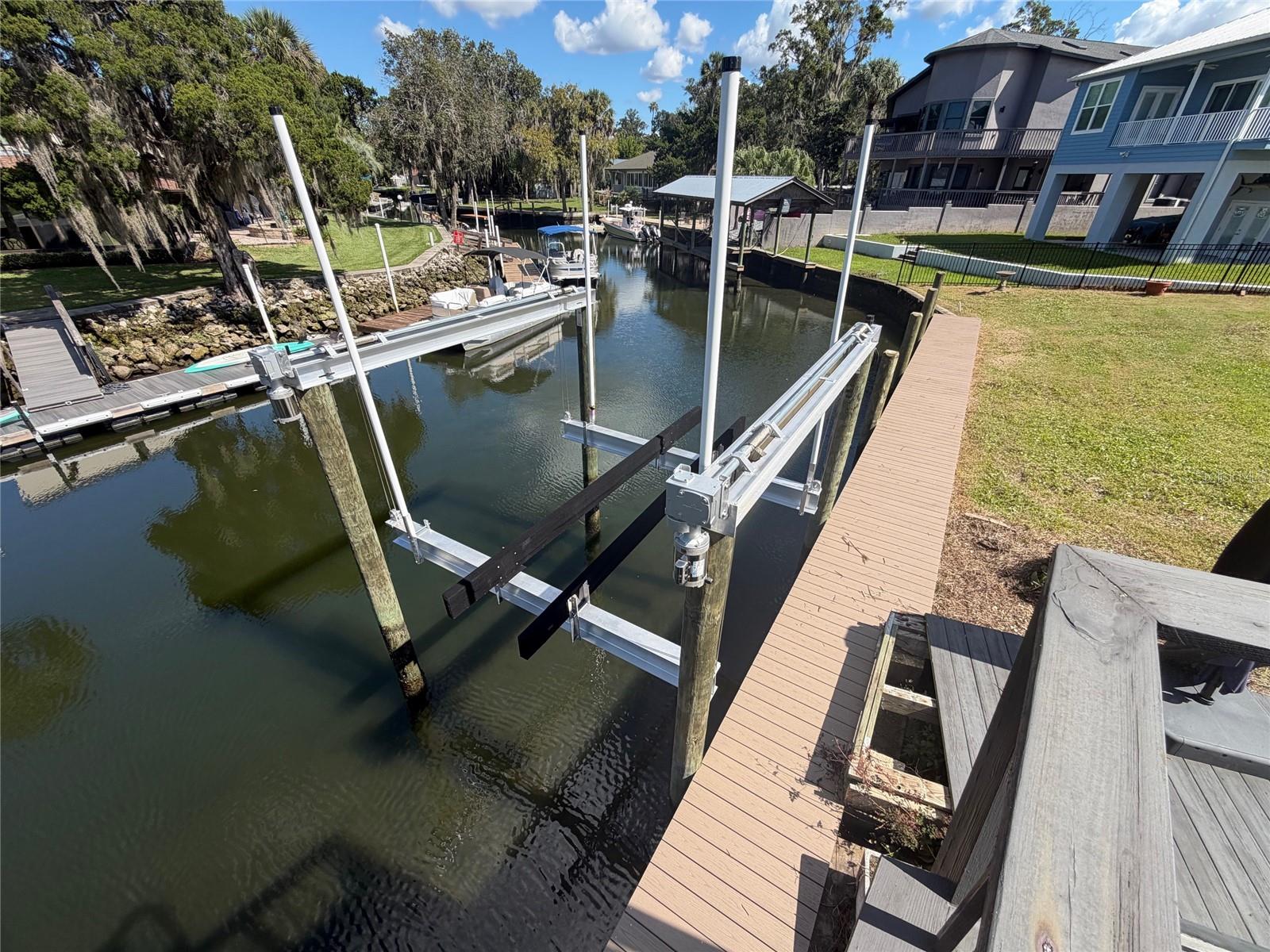 1924 SE 3RD COURT, Crystal River, FL 34429