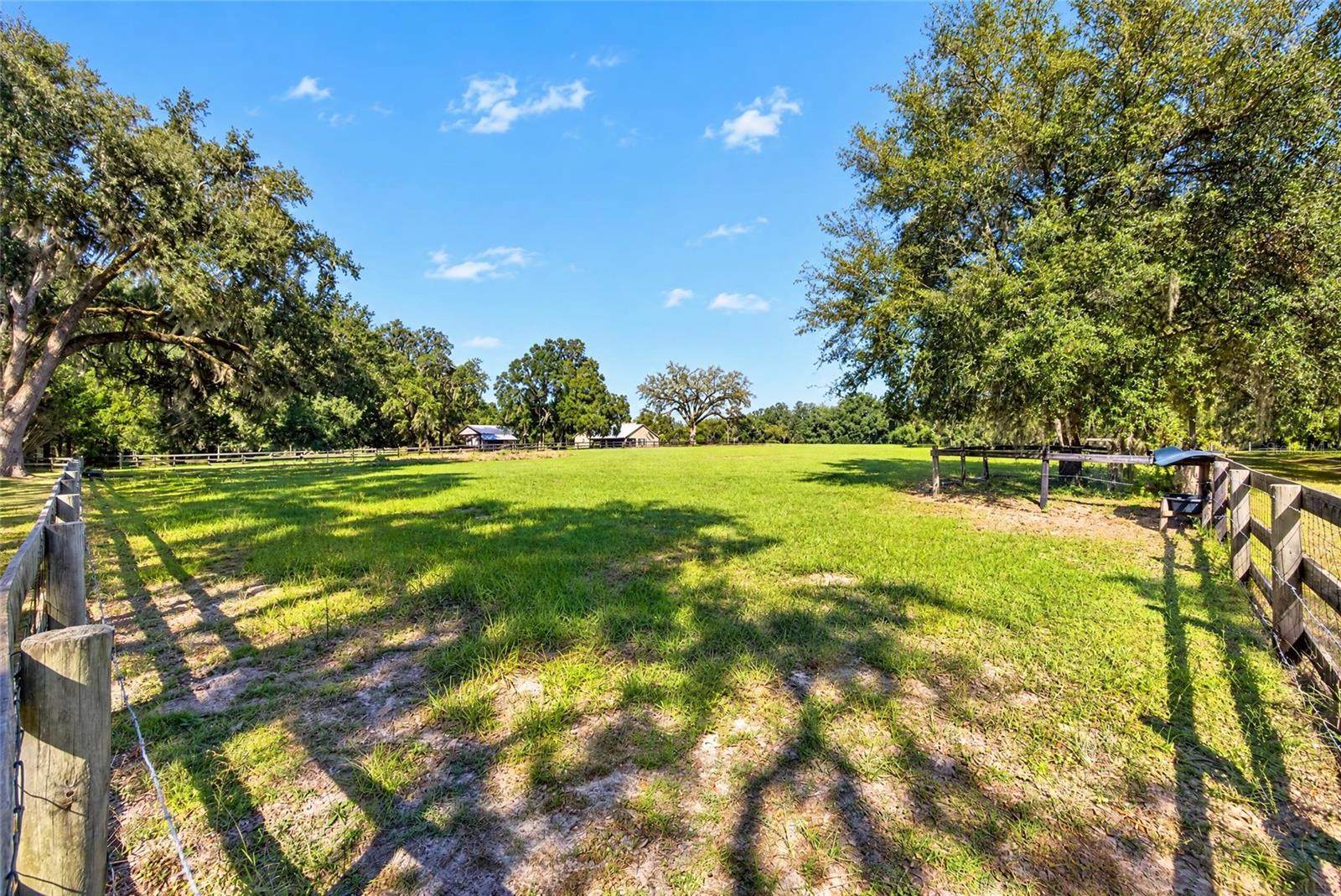 2750 NE 175TH STREET ROAD, Citra, FL 32113