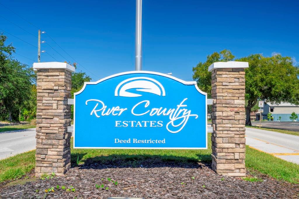 00 RIVER COUNTRY DRIVE, Weeki Wachee, FL 34607