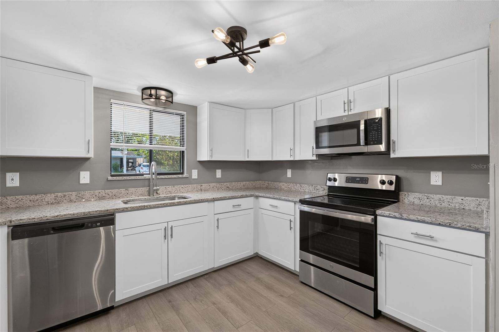 10182 SW 87TH TERRACE, Ocala, FL 34481