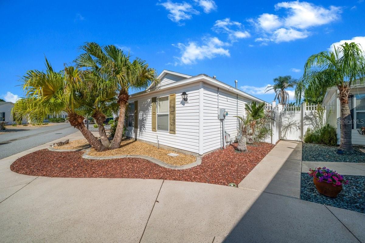 2095 JASPER WAY, The Villages, FL 32162