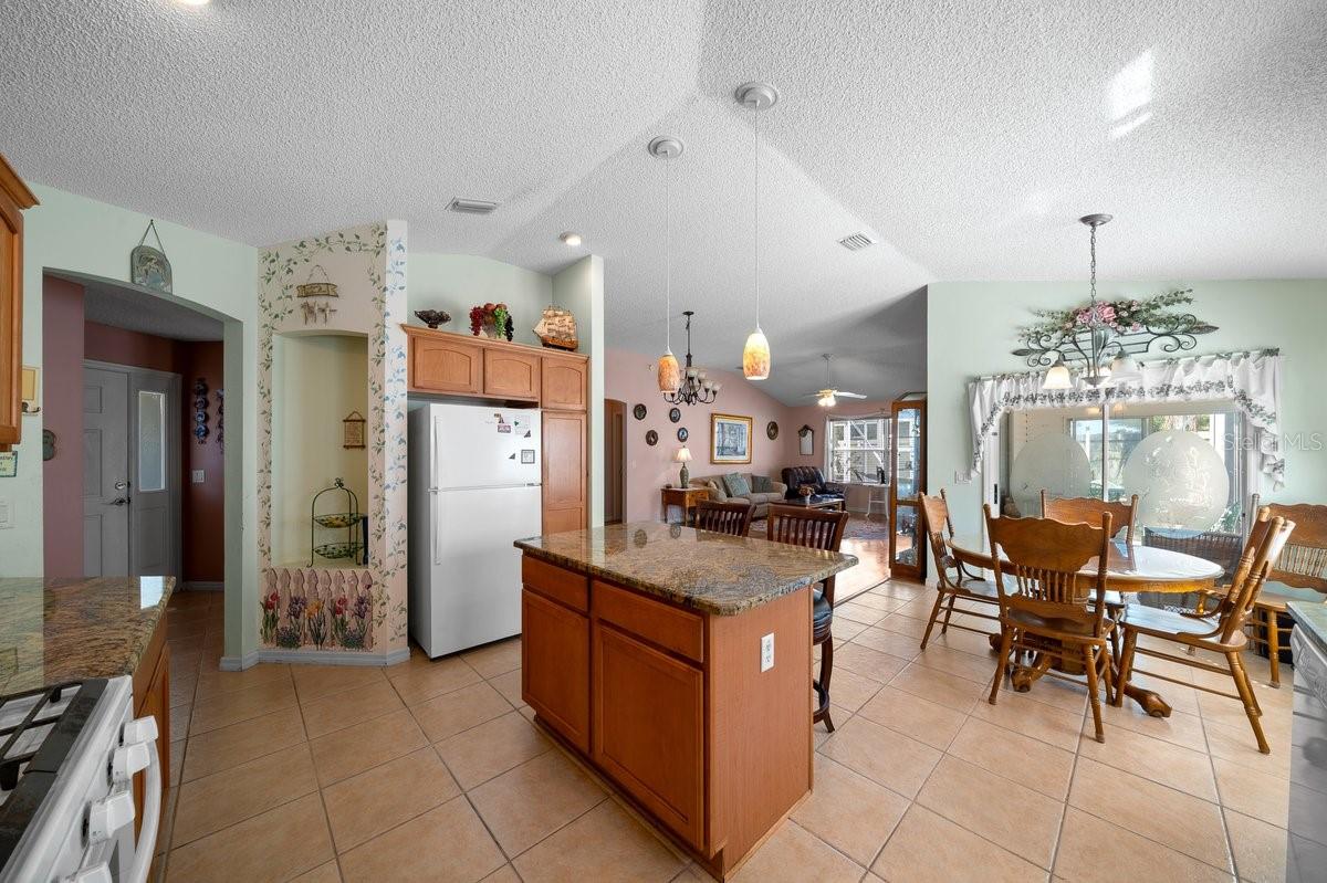 2095 JASPER WAY, The Villages, FL 32162