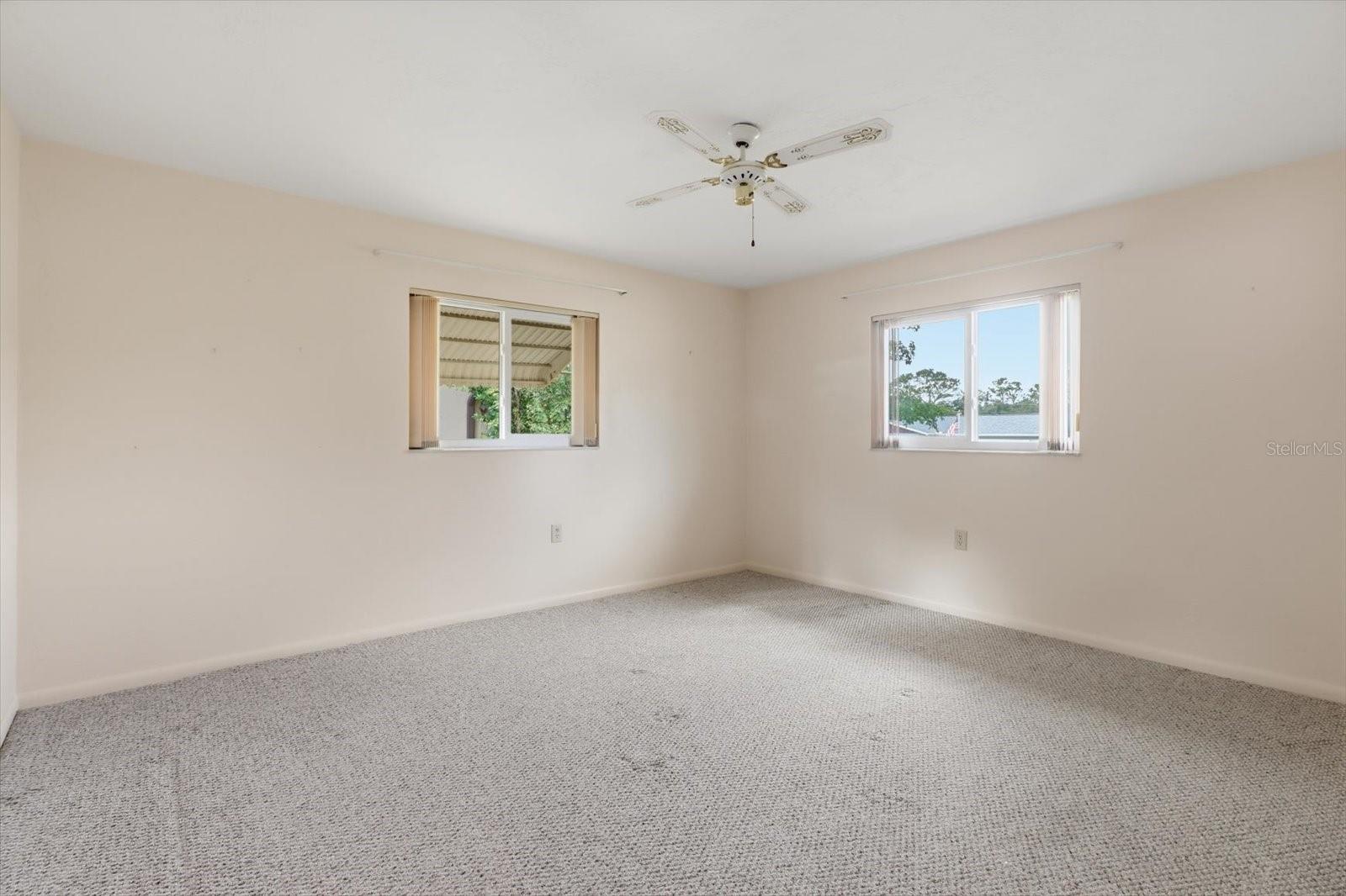 12 NEW FLORIDA AVENUE, Beverly Hills, FL 34465