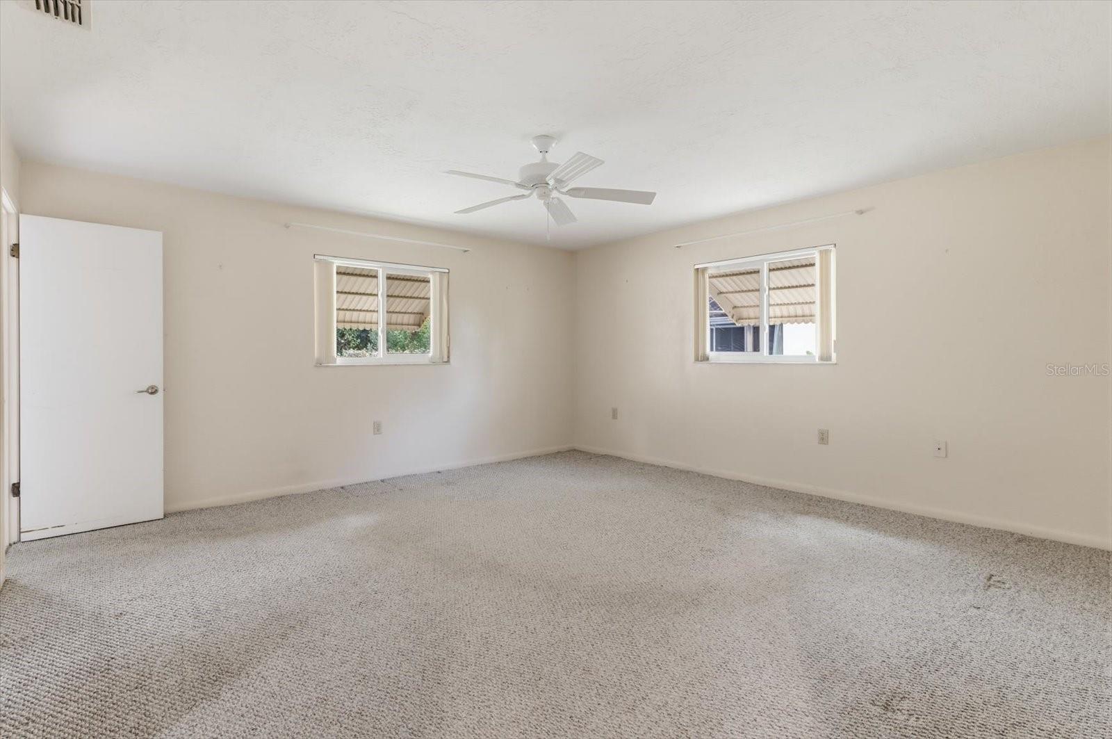 12 NEW FLORIDA AVENUE, Beverly Hills, FL 34465