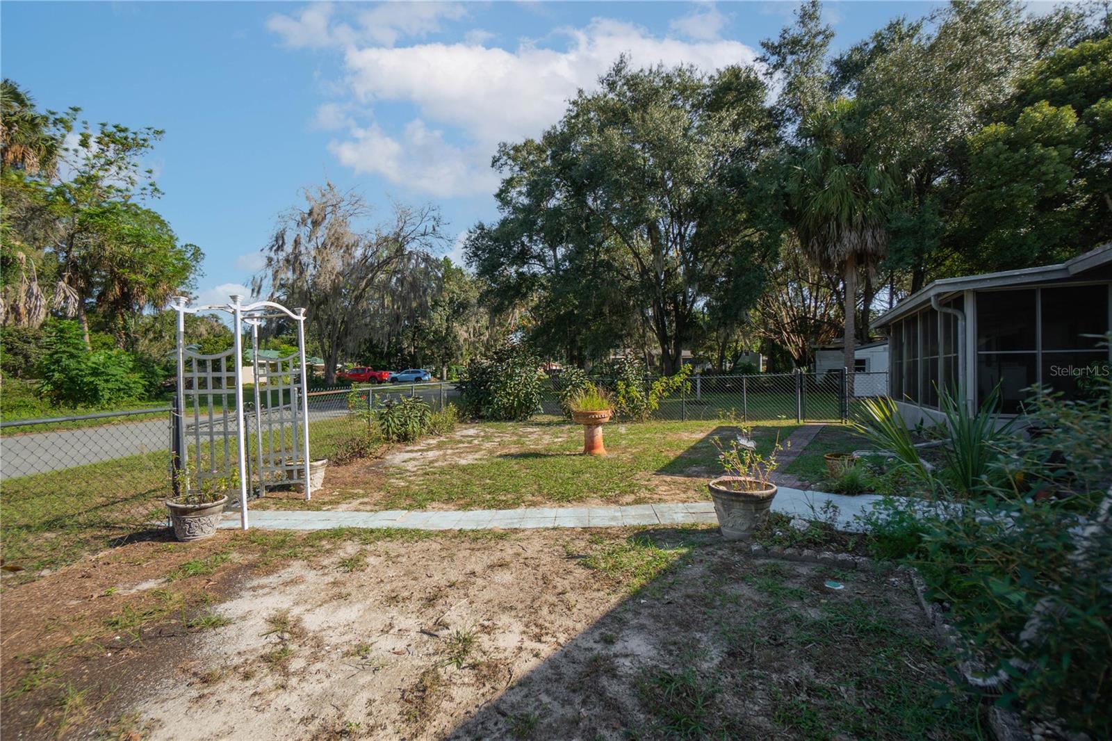 8621 E GOSPEL ISLAND ROAD, Inverness, FL 34450