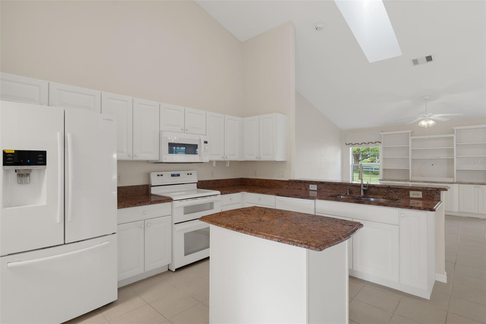 1144 E WHIRL AWAY CIRCLE, Inverness, FL 34453