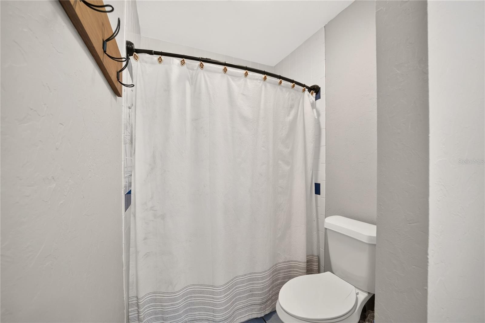 Guest Bathroom 2