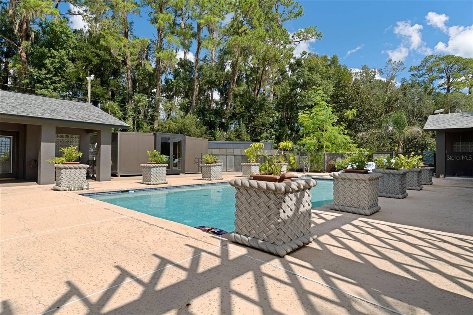 Residence Pool Deck