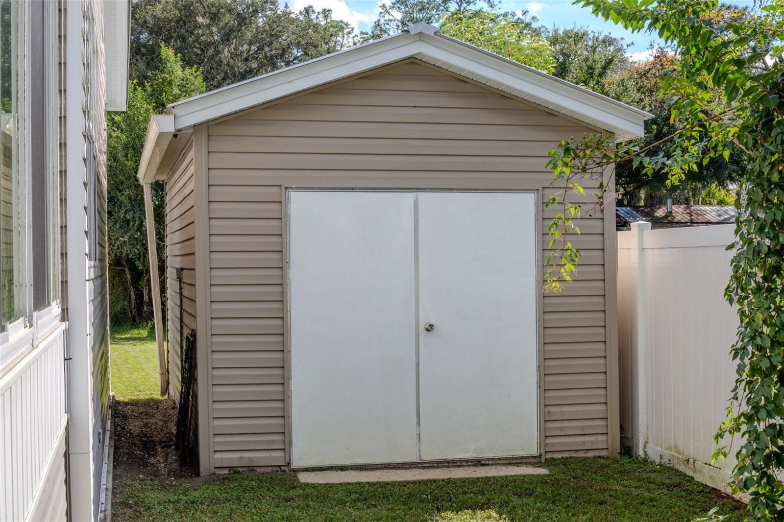 511 IRONWOOD LANE, Wildwood, FL 34785 511 IRONWOOD LANE, Wildwood, FL 34785