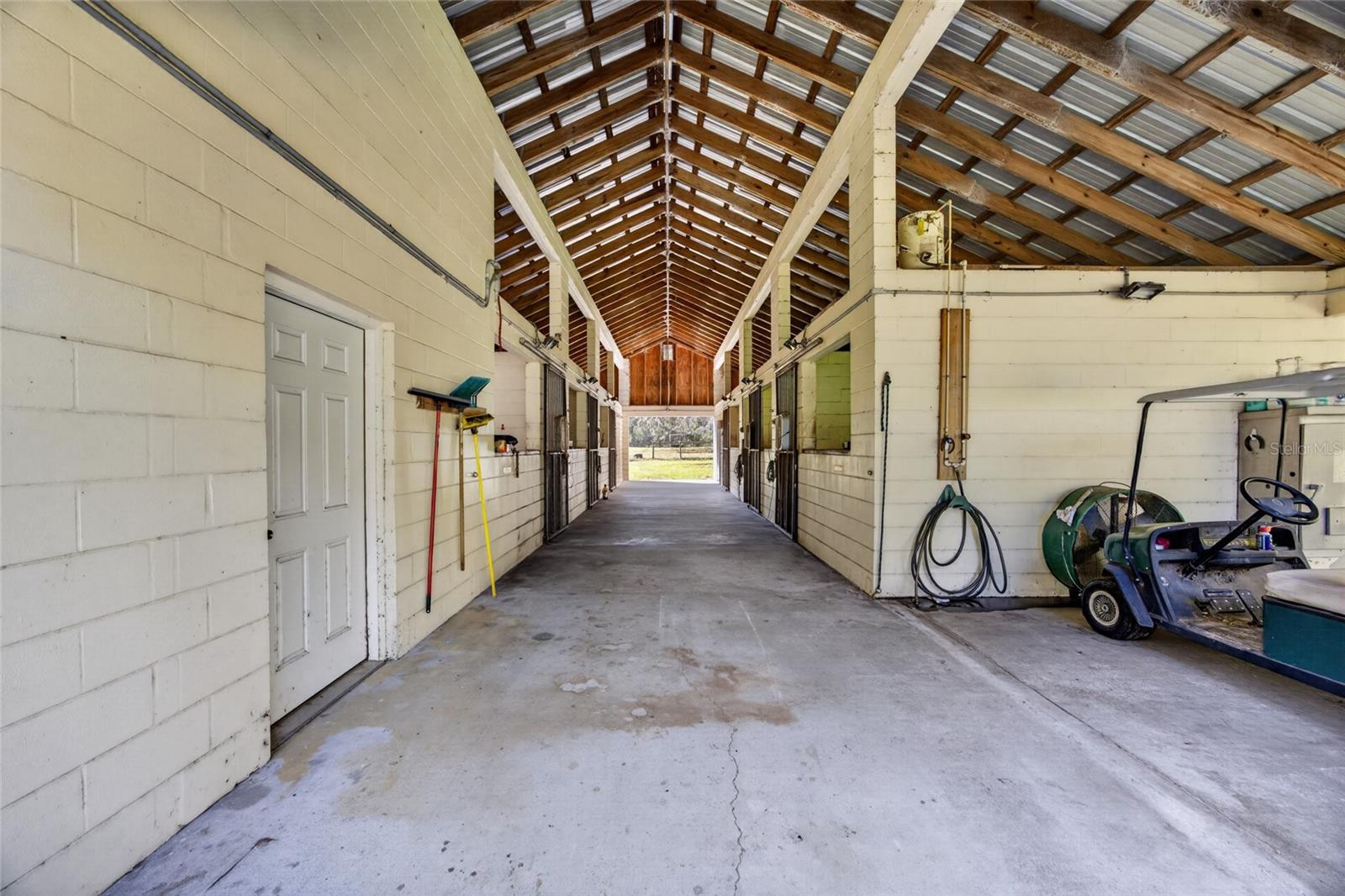 2702 E POSSUM COURT, Inverness, FL 34452
