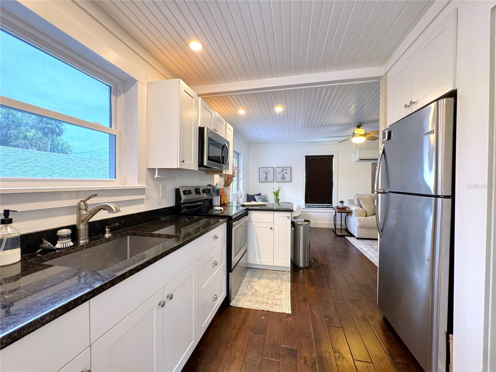 222 NE 1ST AVENUE, Crystal River, FL 34429