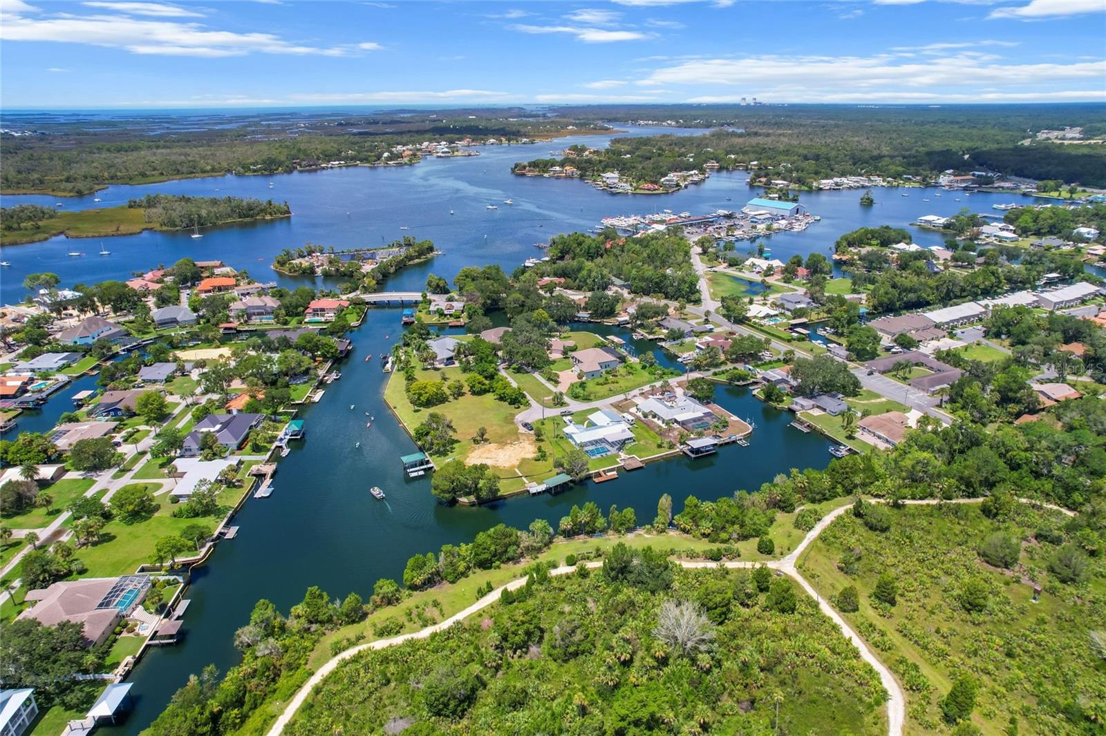 222 NE 1ST AVENUE, Crystal River, FL 34429