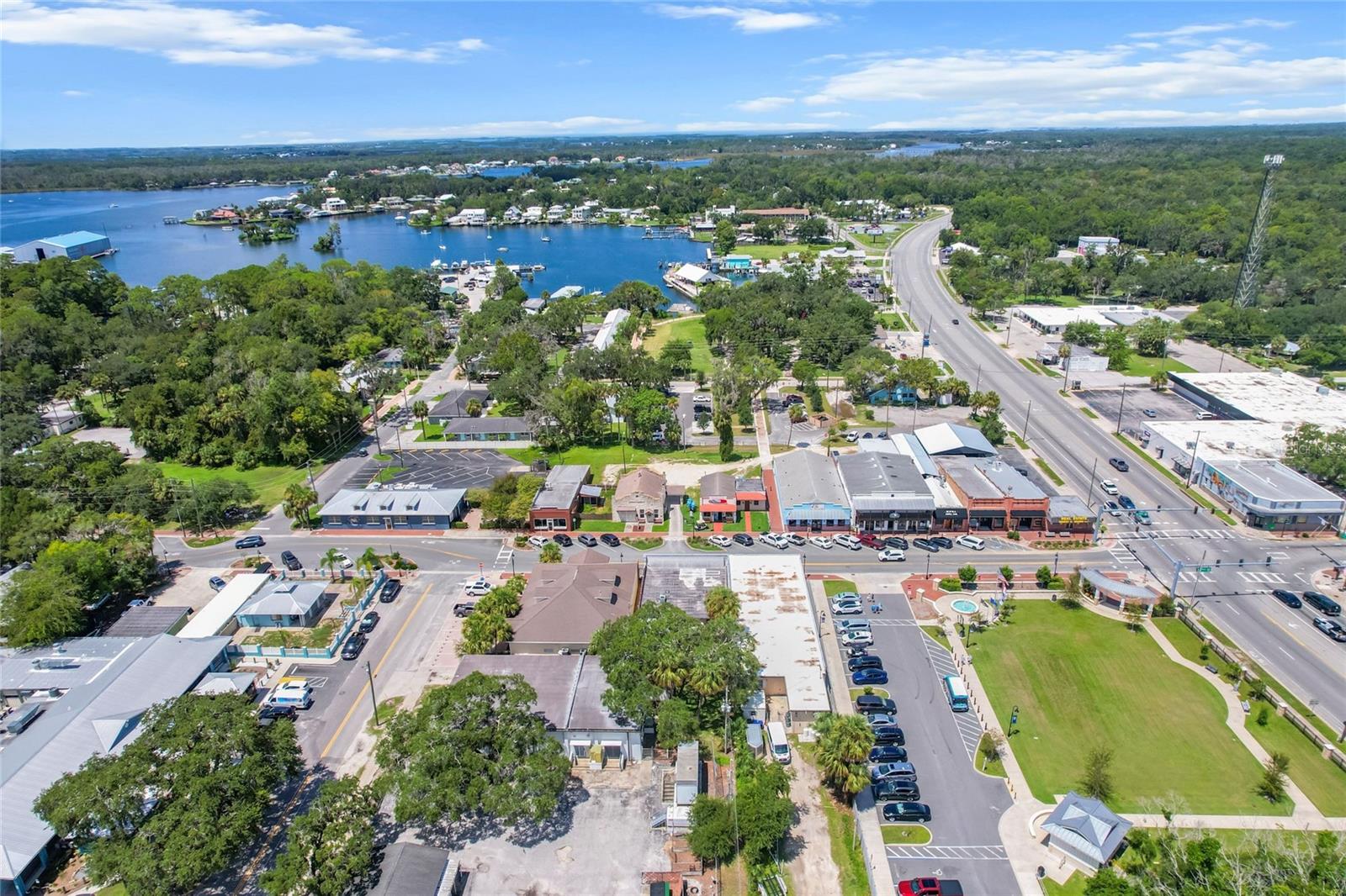 222 NE 1ST AVENUE, Crystal River, FL 34429