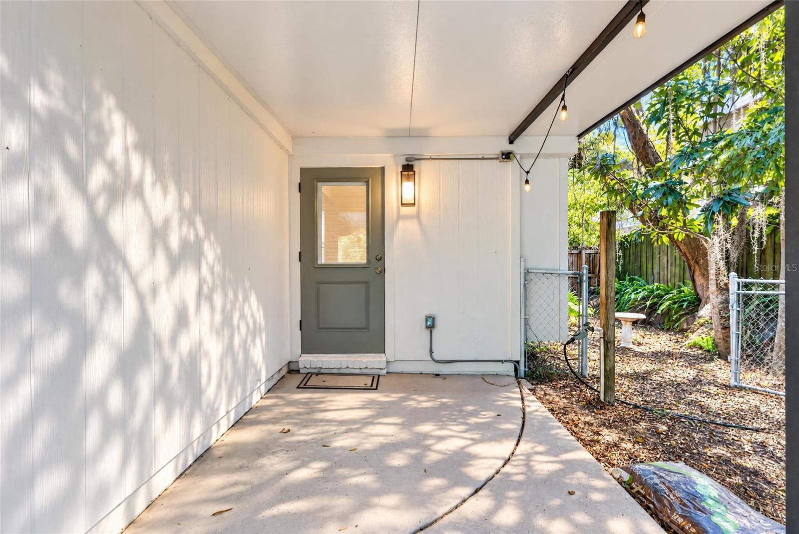 Grilling Area into Breakfast Nook